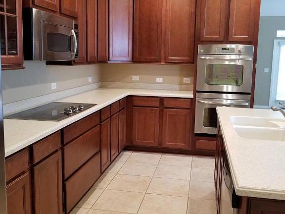 3rd image of 9592 Bembridge Mill Dr