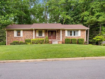 2 Mistletoe Ct, Johnson City, TN, 37604