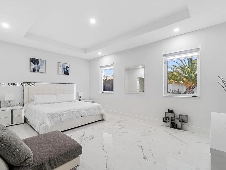 13305 SW 190th Ter — Photo 22