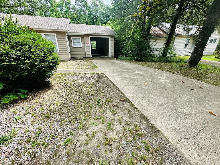 3 bed, 1.0 bath, 1000 sqft, $1,850 — Photo 5