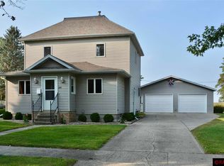 320 North St E, Amboy, MN 56010