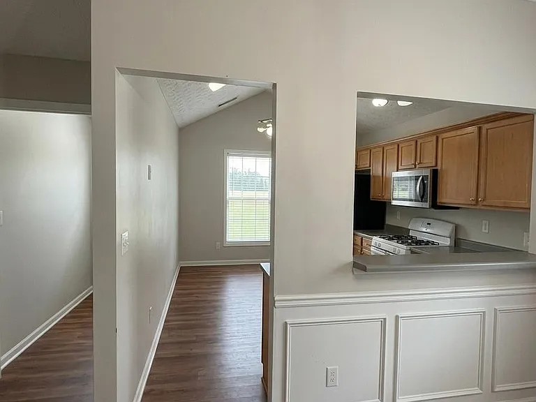 1452 Culverstone Dr — Photo 3