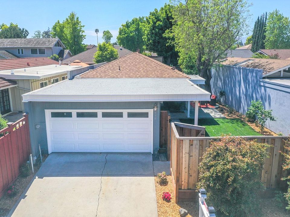 1st image of 990 E Evelyn Ave