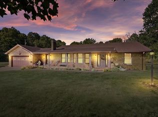 2744 E Top Hat Rd, Princeton, IN 47670