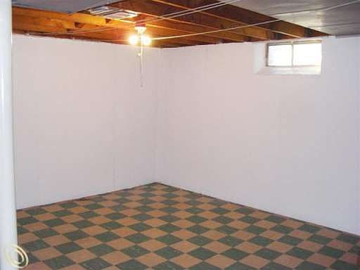 4th image of 15571 Keppen Ave