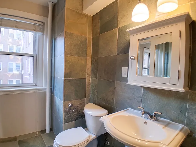 1954 Columbia Rd NW #411 — Photo 11