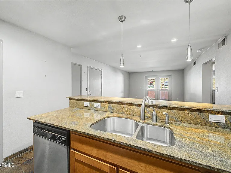4704 E Paradise Village Pkwy N #121 — Photo 8