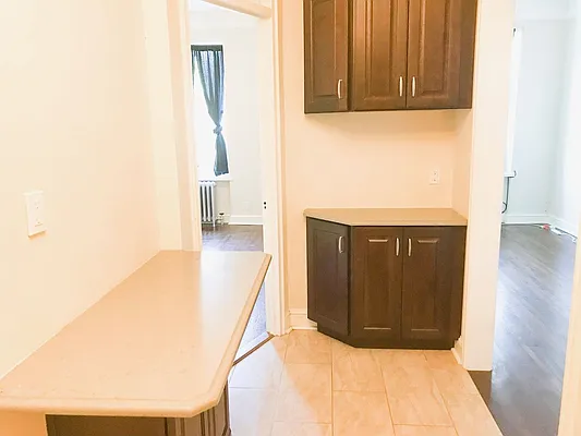 Rented by Showcase Realty | media 10