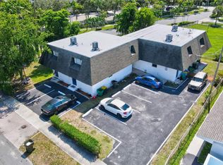 502-504 Phippen Waiters Rd #3, Dania, FL 33004