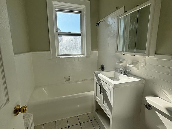 5th image of 2 Columbia Ave APT 302