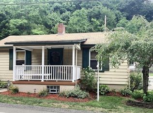 200 Coal Valley Rd, Clairton, PA 15025