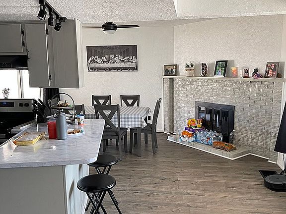 Kictchen/dinning room