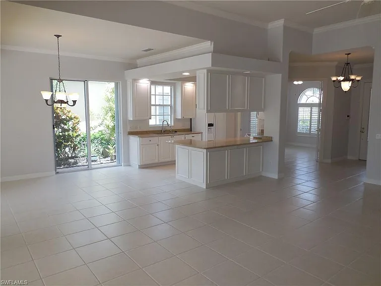 5299 Hawkesbury Way — Photo 8