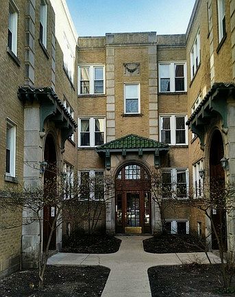 2nd image of 2867 W Leland Ave #1