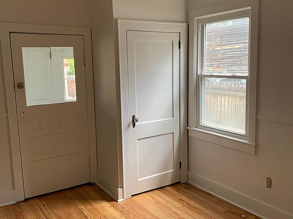 5th image of 222-224 Warren St #4