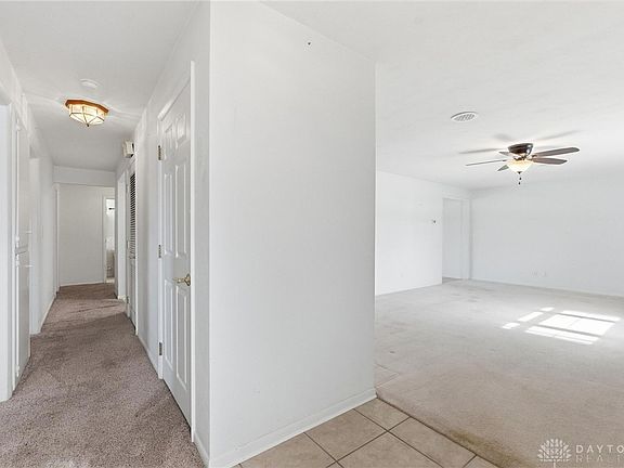4th image of 3081 Glengarry Dr