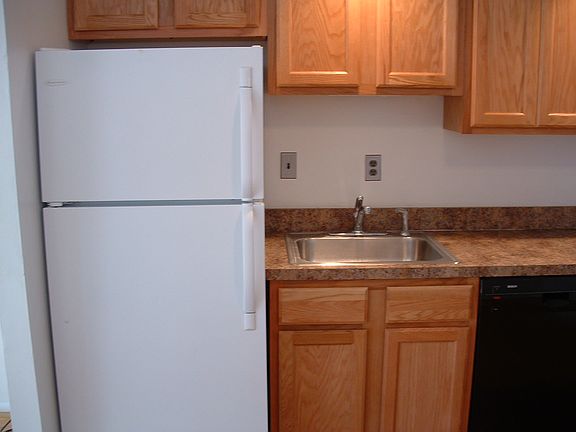 5th image of 2114 Fitzwater St APT 1