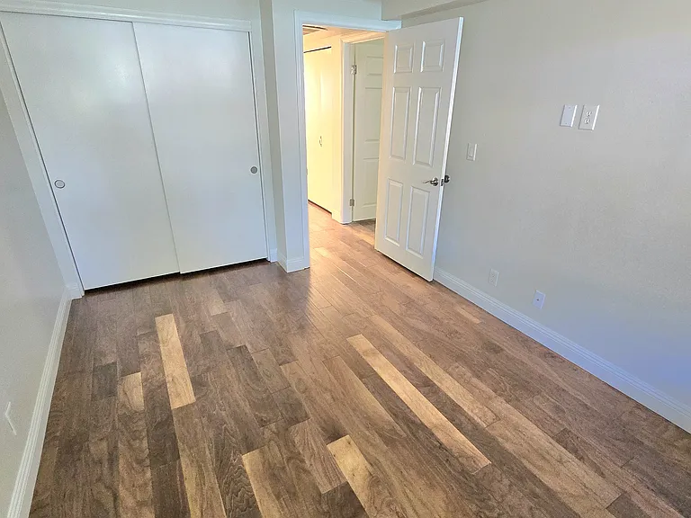624 Thoreau Ln — Photo 17