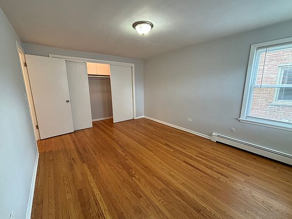 3rd image of 3826 N Harlem Ave #2E