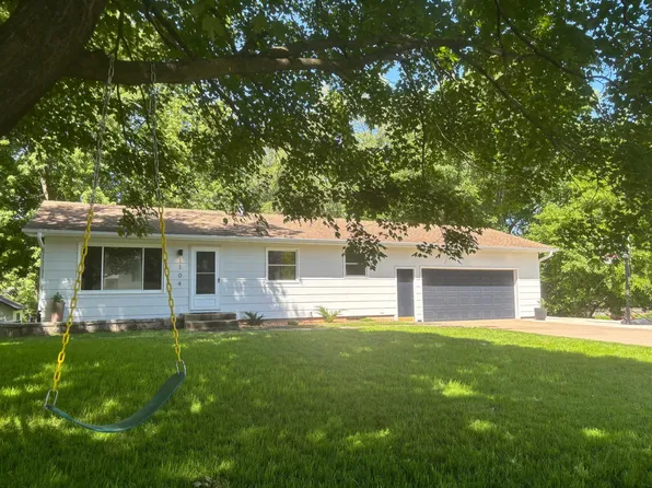 1104 Spring St S, Northfield, MN 55057