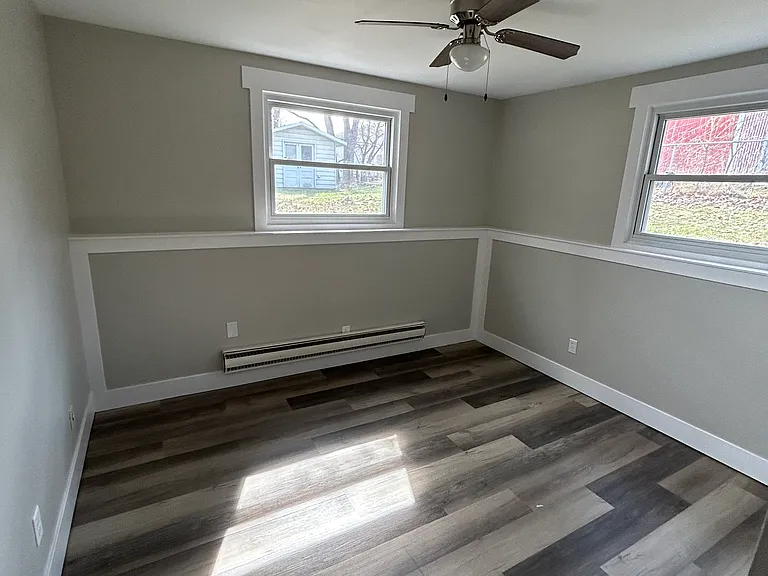 600 E Superior St #4 — Photo 7