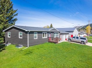 299 S 11th St, Custer, SD 57730