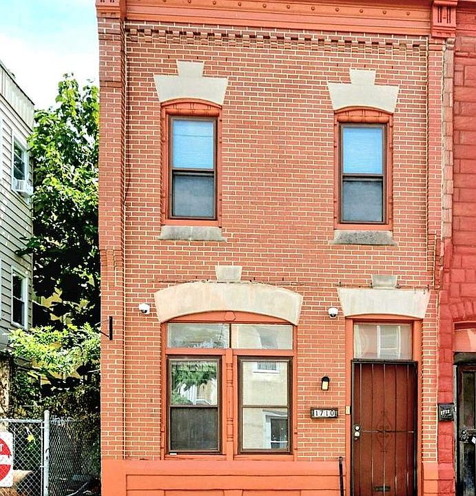 1st image of 1710 Edgley St