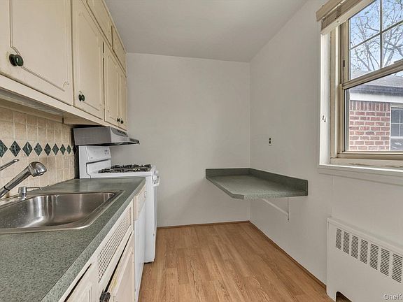 5th image of 251-42 61st Avenue #3-1150