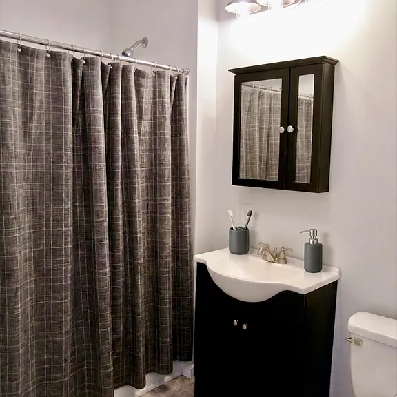 218 Whitman Ave #2 — Photo 10