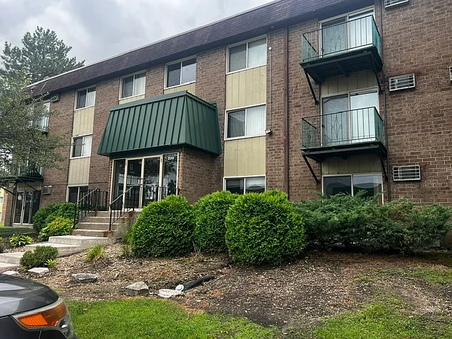 230 Springhill Dr #102 — Photo 13
