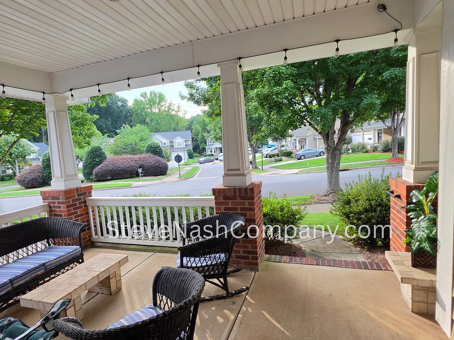 3 bed, 2300 sqft, $2,350 — Photo 3