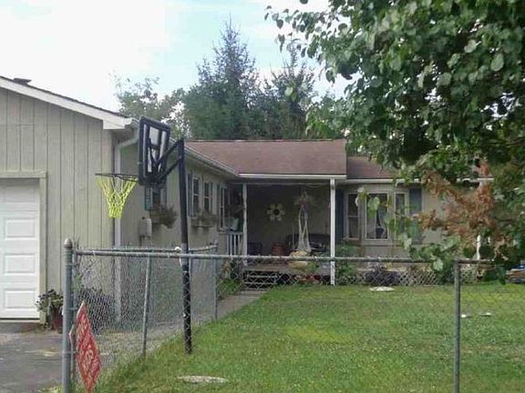 3rd image of 116 Rainbow Ln
