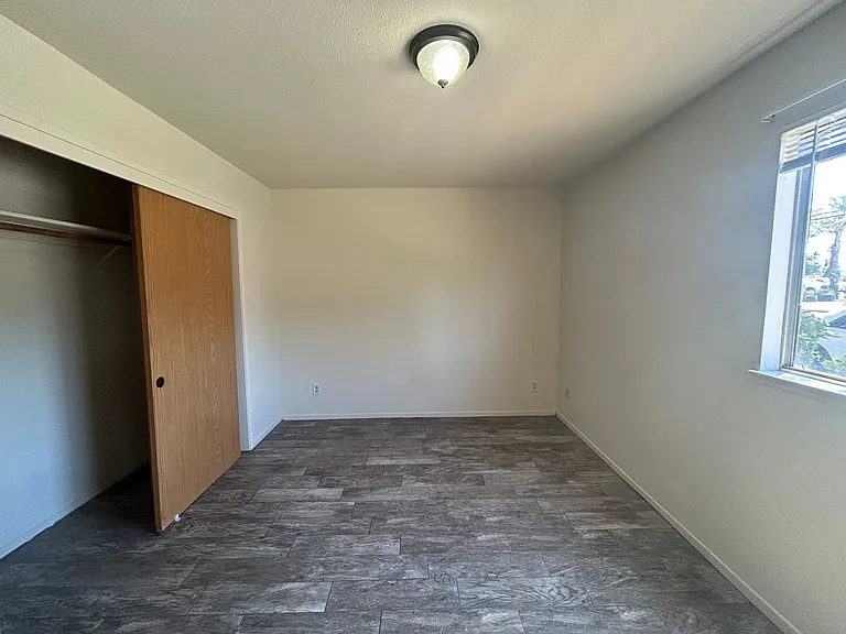 144 S Parsons Ave #A — Photo 13