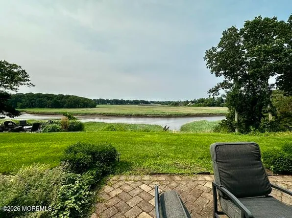 15 Chapin Ave, Red Bank, NJ 07701