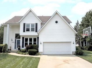 14324 S Twilight Ln, Olathe, KS 66062