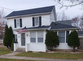 304 Summit St, Howell, MI 48843