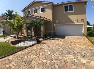 1457 NW 206th Ter, Miami Gardens, FL 33169