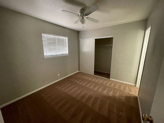 2nd image of 7009 Oakland Cir
