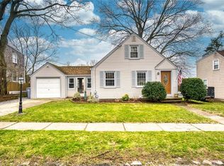 110 Bryant Rd, Cranston, RI 02910