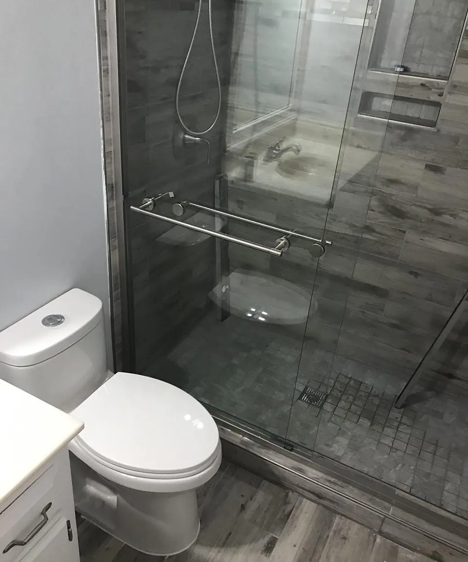 4 bed, 2293 sqft, $3,200 — Photo 3