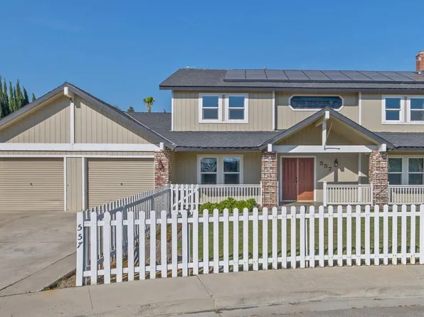 557 Beechwood Cir, Lemoore, CA 93245