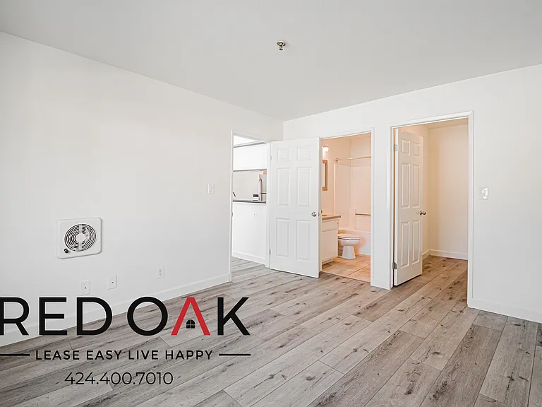 1755 N El Cerrito Pl #404 — Photo 14