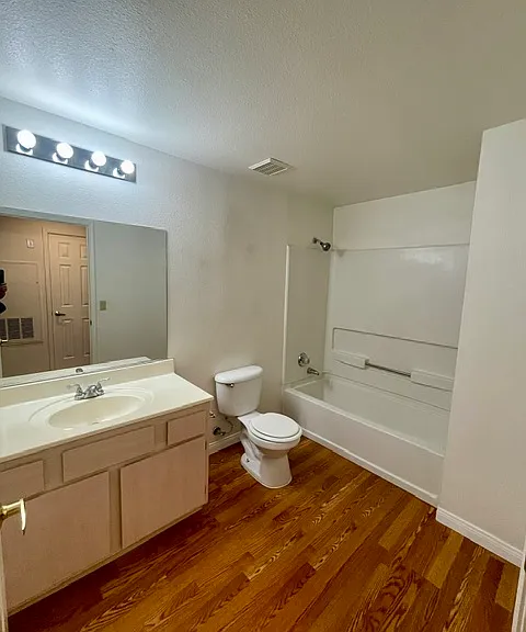 231 W Horizon Ridge Pkwy #2813 — Photo 14