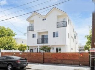 1740 1/2 S New England St, Los Angeles, CA 90006