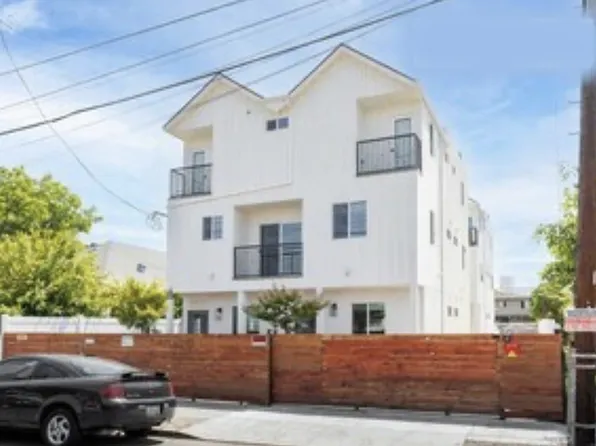 1740 1/2 S New England St, Los Angeles, CA 90006