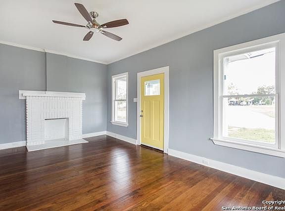 4th image of 318 Carolina St