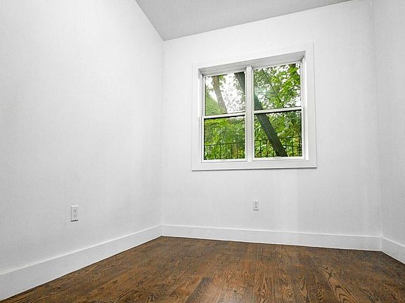 5th image of 1072 Bergen St #F1