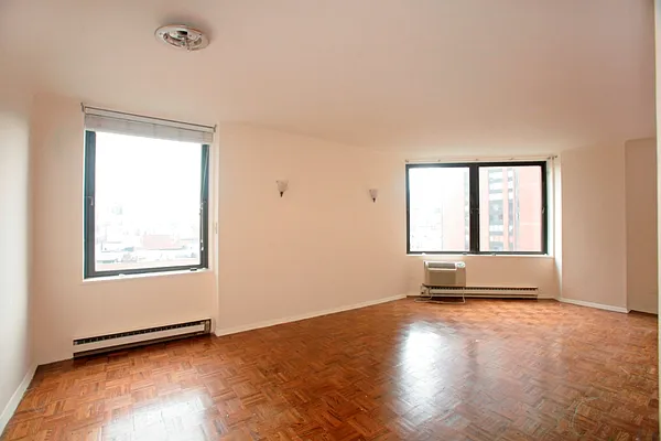 Rented by Level Group | media 1