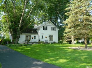 3249 Bluebush Rd, Monroe, MI 48162