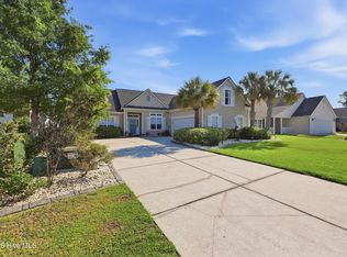 694 Meadowbrook Ln NW, Calabash, NC 28467